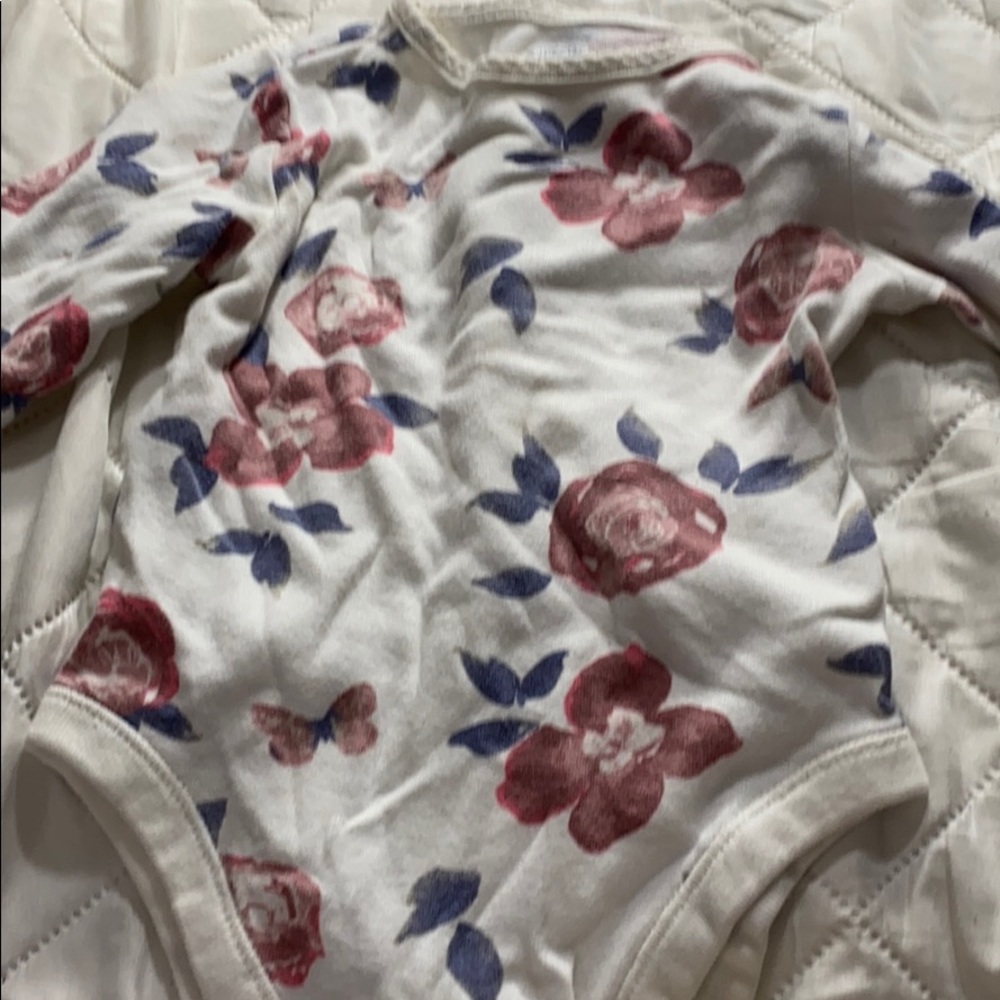 Baby clothes - Picture 2 of 2